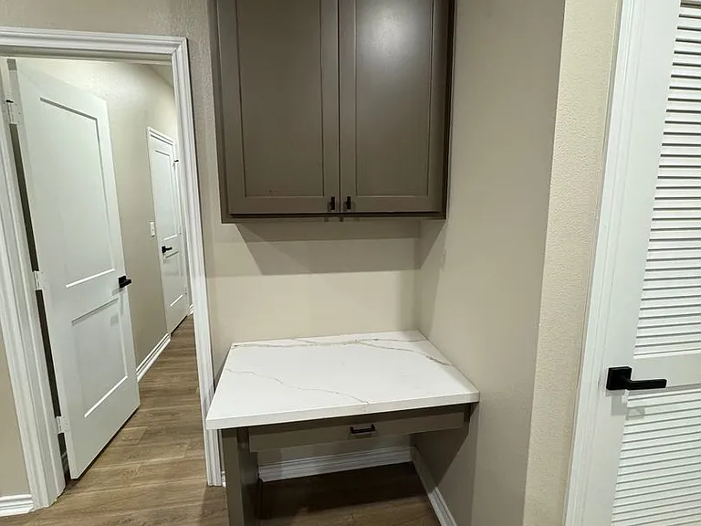 206 S Tucker Ln #2E — Photo 18