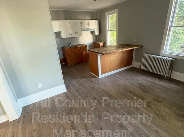 1101 Hamilton Ave Floor 2, Trenton, NJ 08629