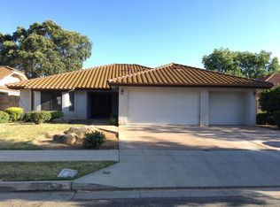 2460 Meadowrest Way, Madera, CA 93637