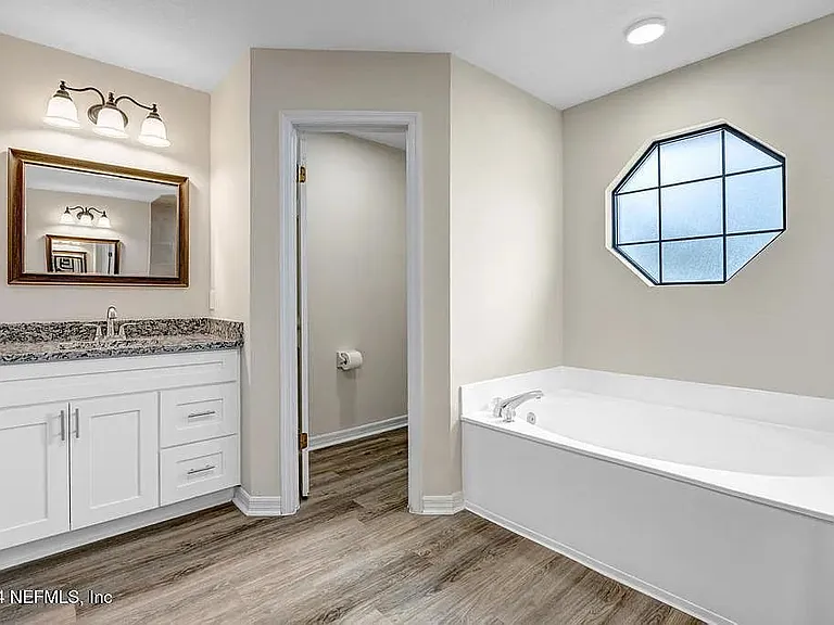 8234 Spencers Trace Dr — Photo 35