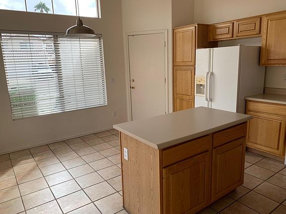 2nd image of 468 W Bolero Dr