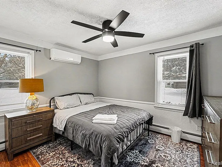 710 Hartland Dr — Photo 23