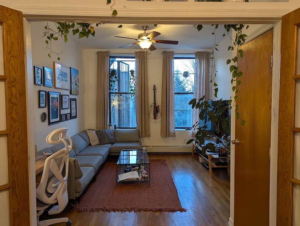 1st image of 300 5th Ave APT 2R