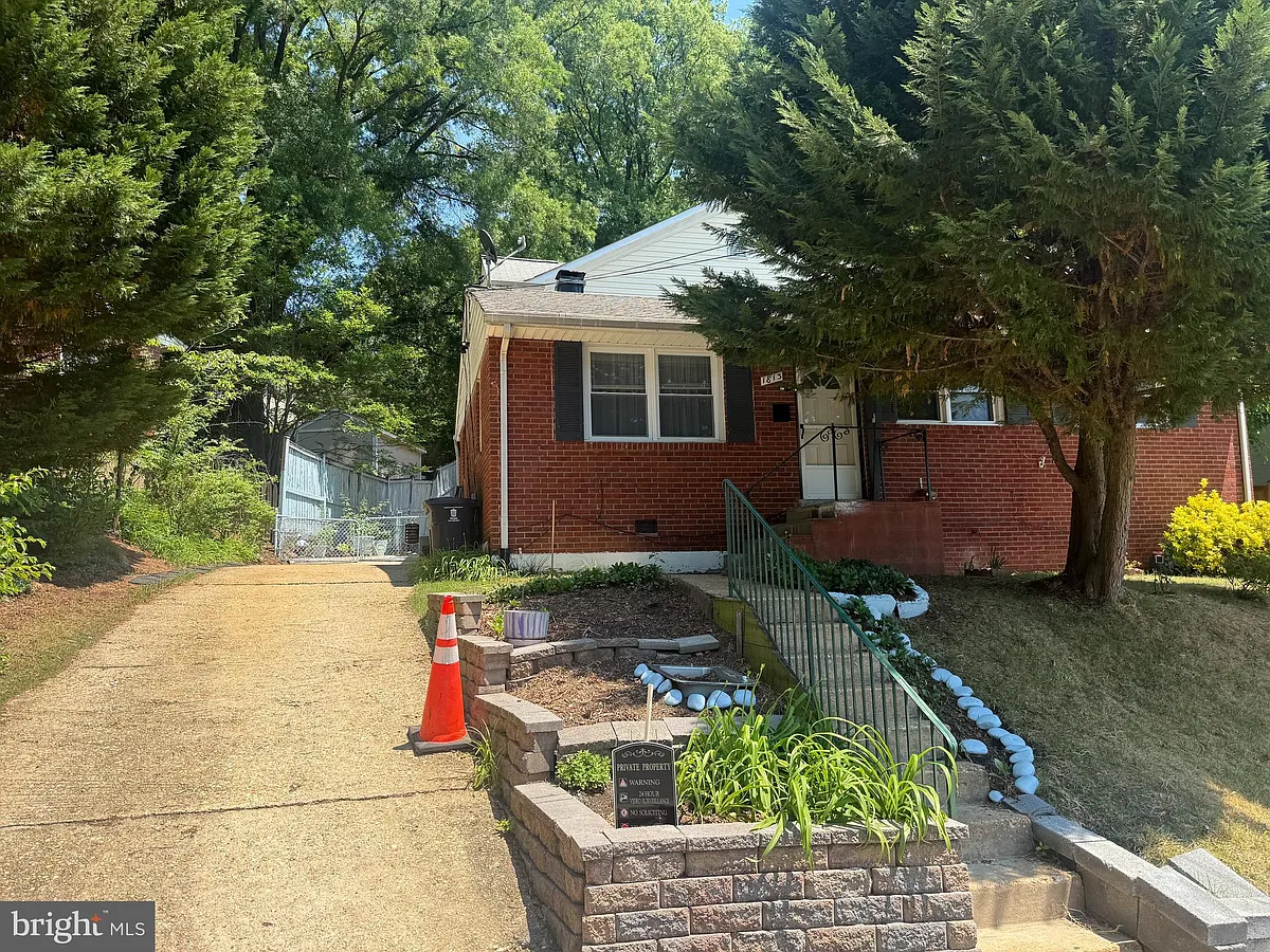 Building Photo - 1813 S Stafford St