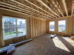 2 N Center St, Springfield, OH 45502