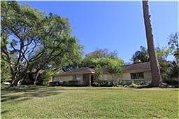 2nd image of 203 Pine Shadows Dr