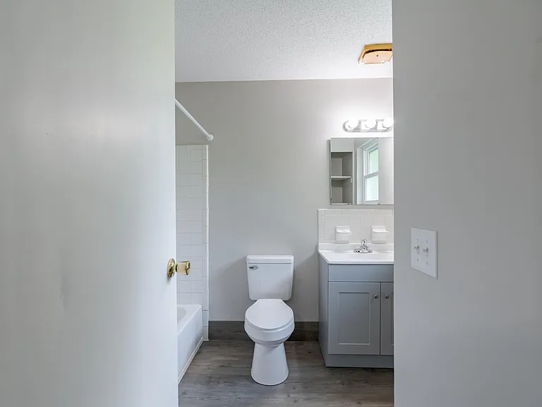 Unit Photo