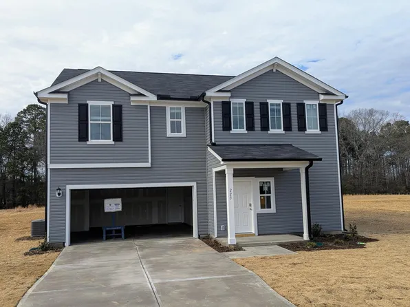 223 Shiloh Woods Cir, Smithfield, NC 27577
