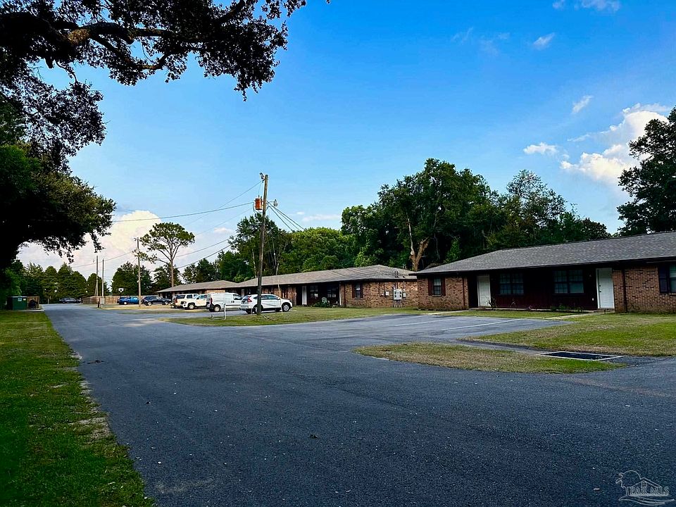 1st image of 4197 Ravenwood Dr