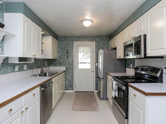 4th image of 25084 Territorial Ct