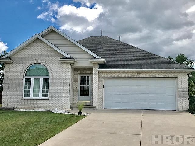 1st image of 1520 Plum Creek Dr