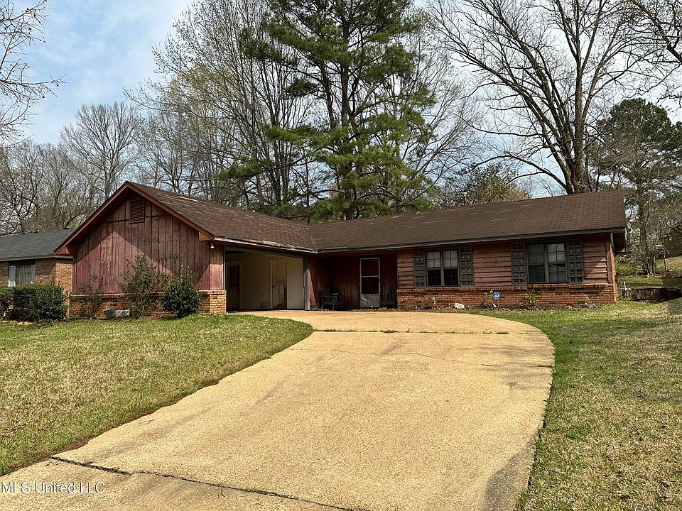 1st image of 1120 Oak Glen Pl