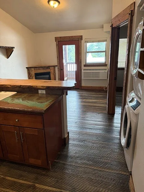 120 Speedway-2 Rivers Crossing — Photo 3