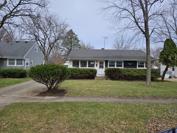 232 Pearl St, Cary, IL 60013