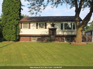 1321 Park Ct, Neenah, WI 54956