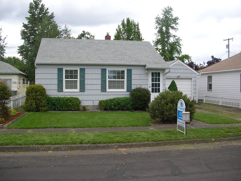 1049 15th Ave SW