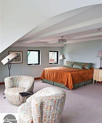 4th image of 101 N Park St #7