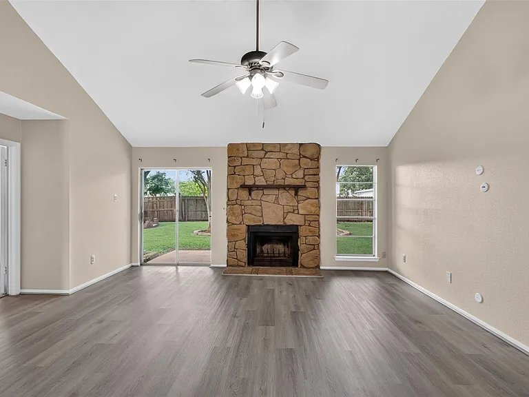 14338 Royal Hill Dr — Photo 11