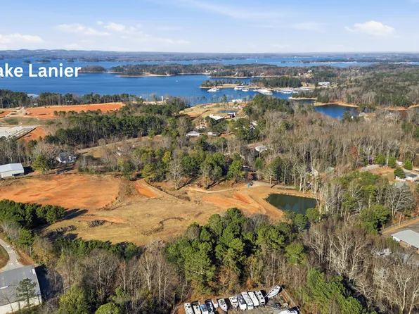 3600 Shoreland Dr, Buford, GA 30518