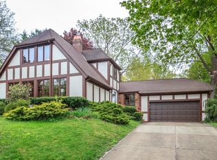 10252 Cherry Hill Dr, Painesville, OH 44077