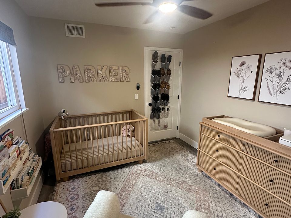 2nd Bedroom with large closet.
