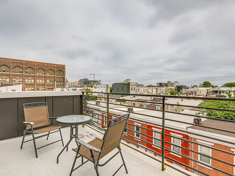 1322 S Mole St — Photo 18