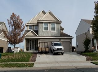 145 Dongola Ln, Shakopee, MN 55379