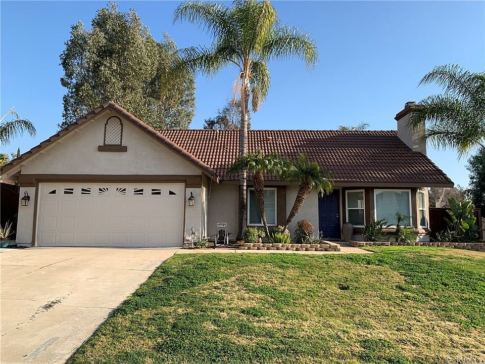 1st image of 24579 Wisteria Ln