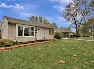 3506 Kingfisher Ln, Rolling Meadows, IL 60008