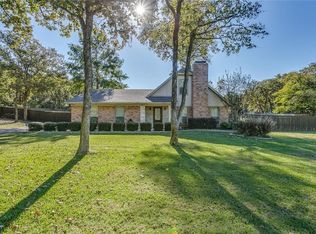 34 Larkwood Ln, Burleson, TX 76028