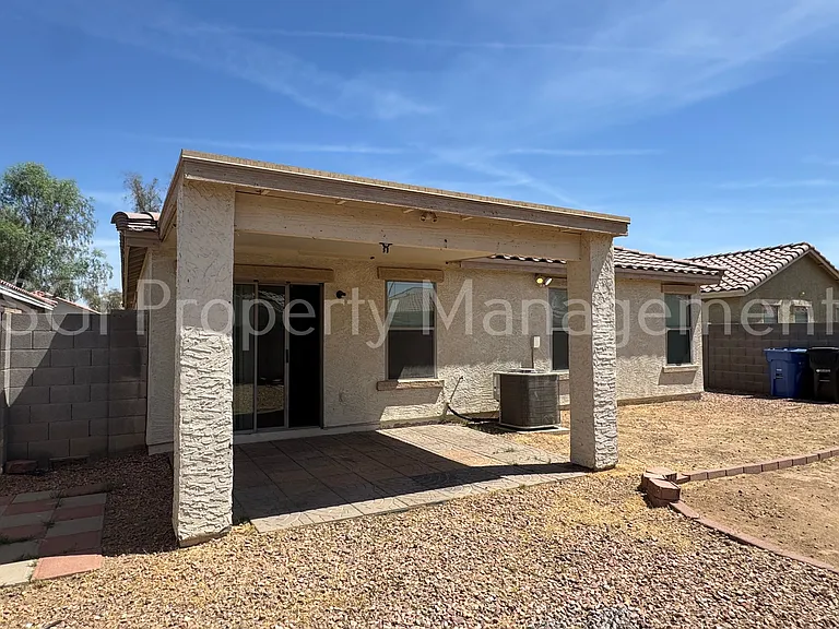 2407 W Mobile Ln — Photo 12