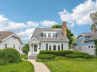 509 S 6th Ave, West Bend, WI 53095