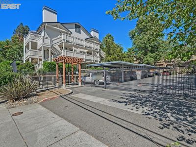 26837 Hayward Blvd, Hayward, CA, 94542