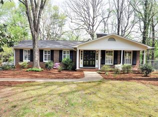 2860 Saint Claire Rd, Winston Salem, NC 27106