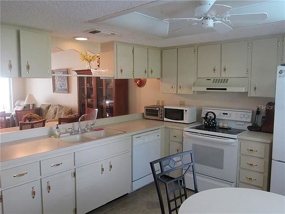3rd image of 12229 Darwood Dr #00