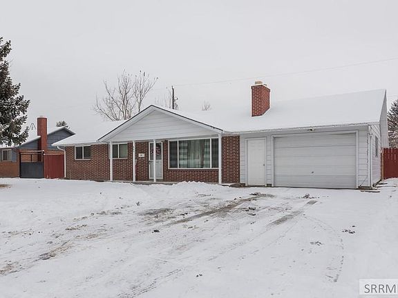 2nd image of 665 Crestview Ave