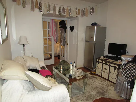 Rented by Majesty Management | media 37