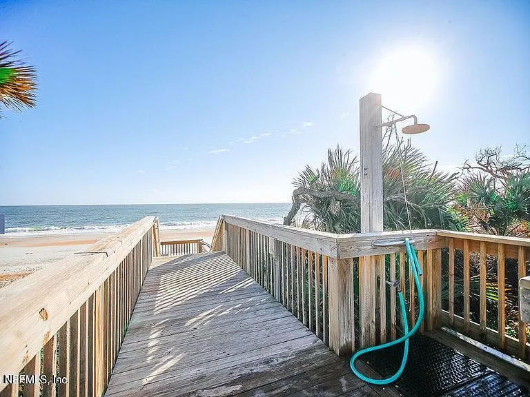 692 Sand Isles Cir — Photo 48