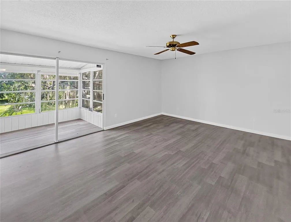 2 bed, 2.0 bath, 1072 sqft, $1,300 — Photo 4
