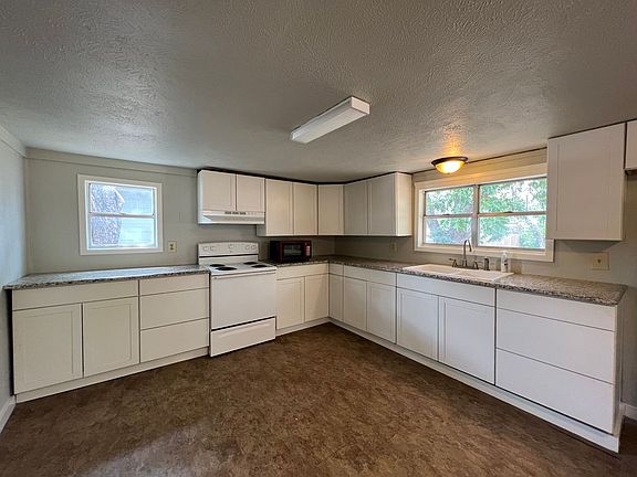 5th image of 1425 W Groesbeck St