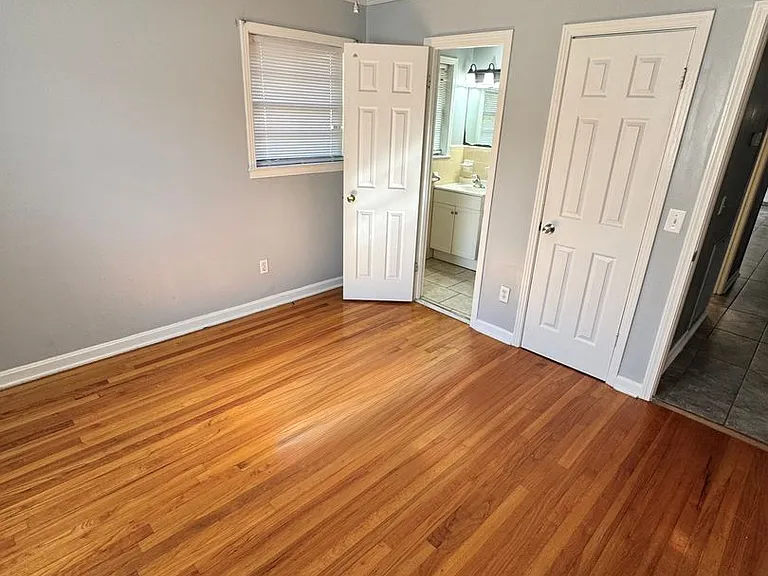 304 Azalea Dr — Photo 13
