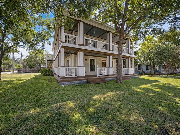 2nd image of 224 Queen Anne Ct #3