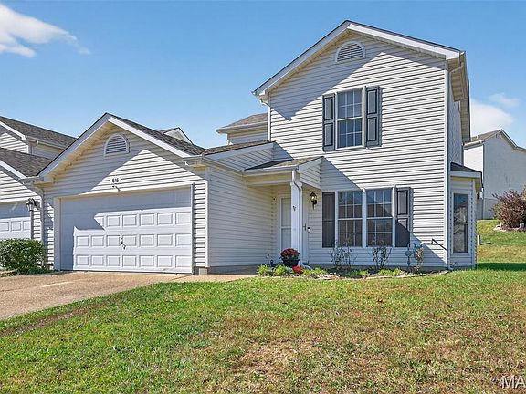 3rd image of 615 New Hampton Dr