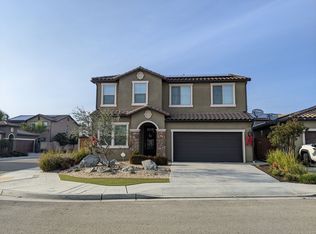 11661 N Via Venitzia Ave, Fresno, CA
