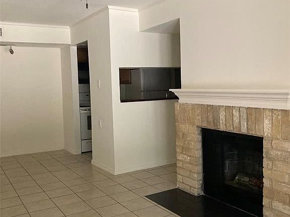2nd image of 746 Memorial Mews St #4