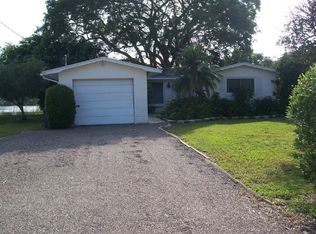 10296 Blossom Lake Dr, Seminole, FL 33772