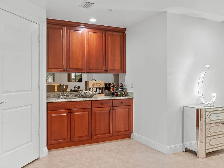 6061 Silver King Blvd #1 — Photo 8