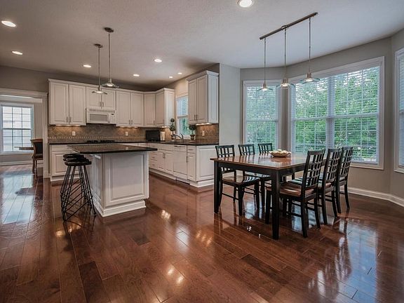 2nd image of 7355 Tumblebrook Dr