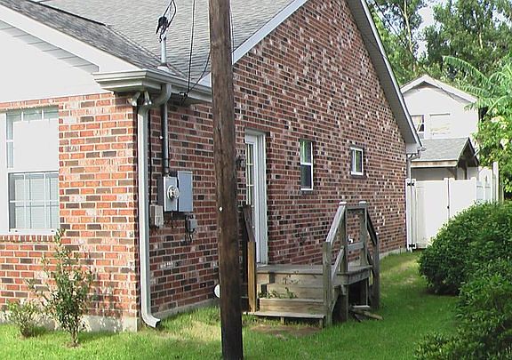 5th image of 805 Houma Blvd