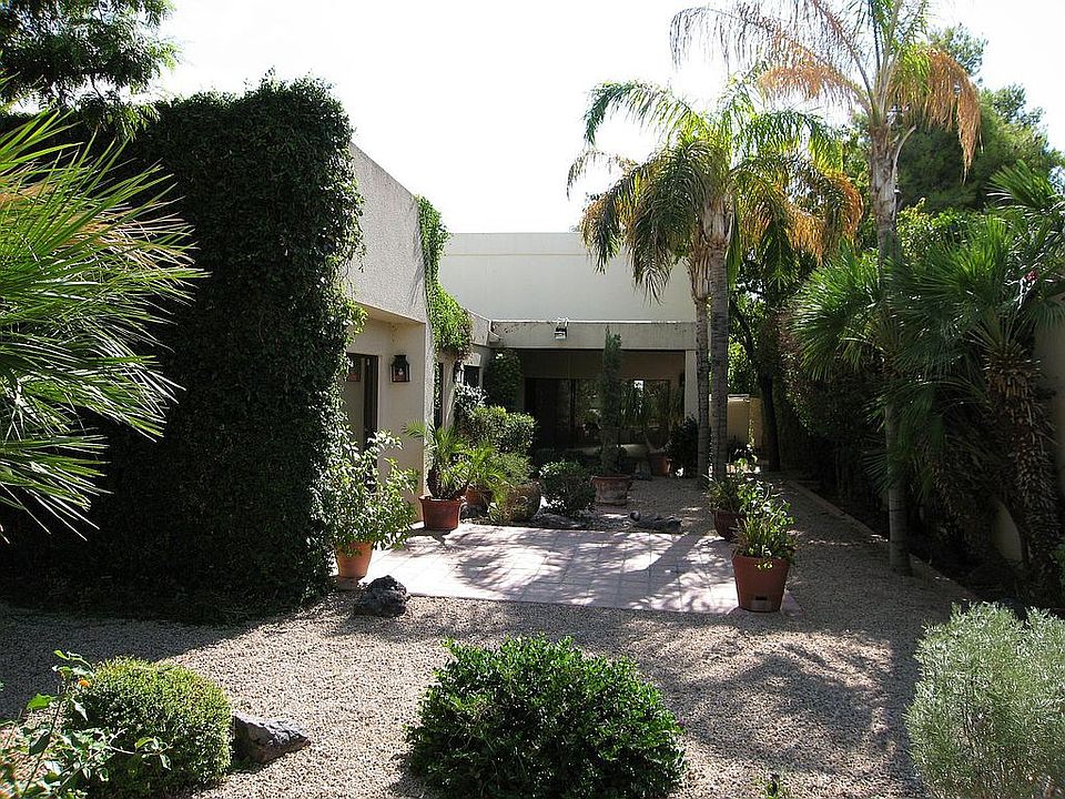 Lush Patio
